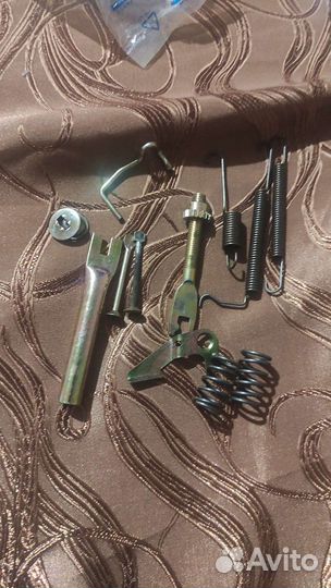 Ремкомплект задних тормозных колодок на шанс,ланос