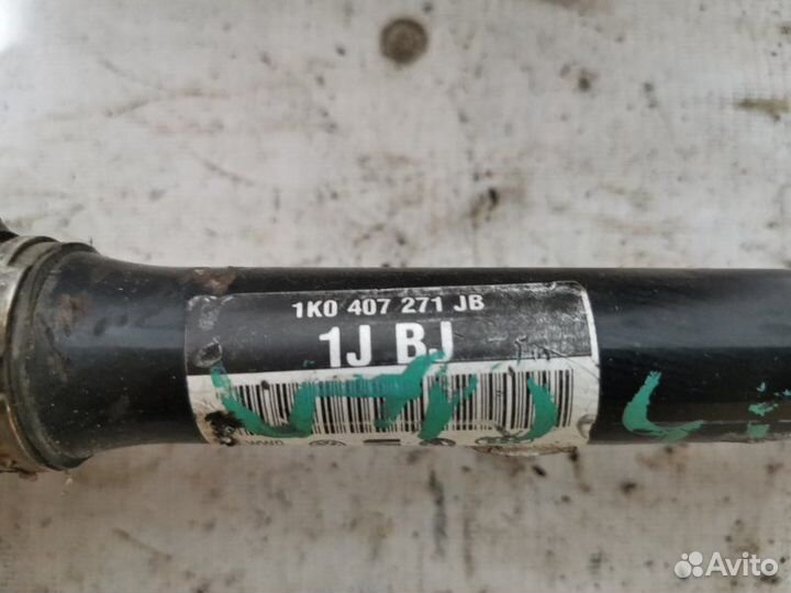 Привод левый Audi A3 8P 2009