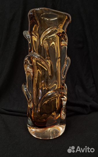 Ваза карамелное гутное стекло Ян Беранек Чехия