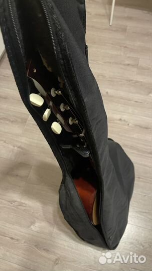 Акустическая гитара