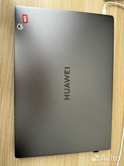 Huawei matebook d16 i7