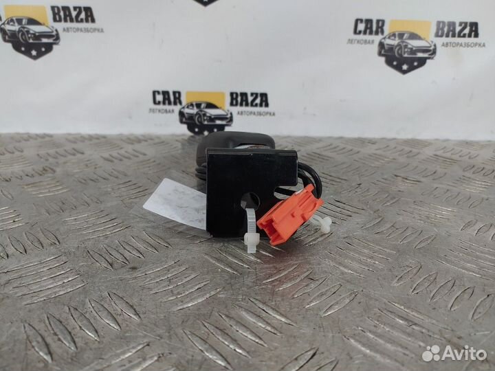 Замок ремня безопасности задний Opel Corsa C