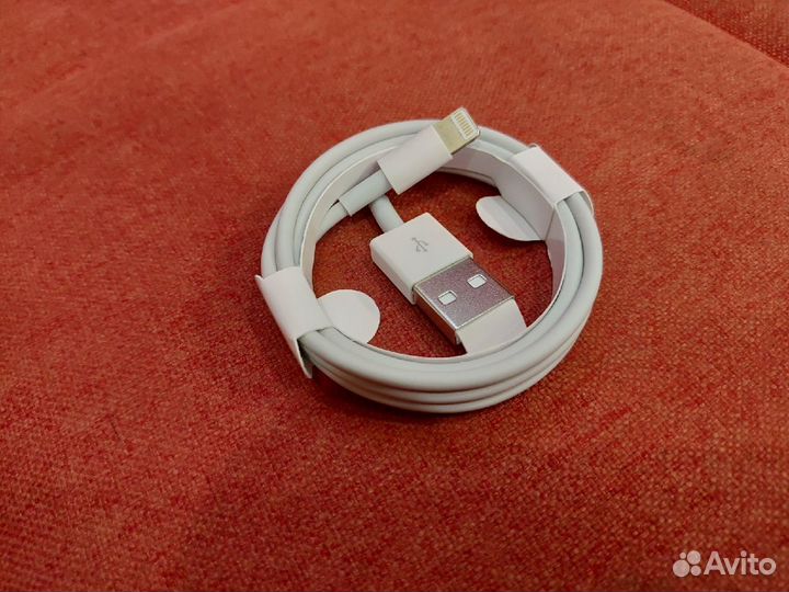 Зарядка lightning (Кабель Apple)