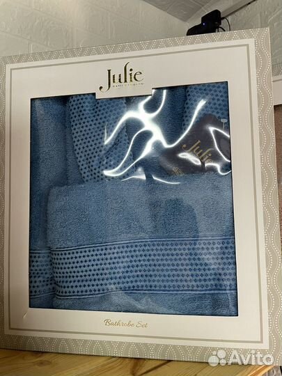 Банный халат и полотенца