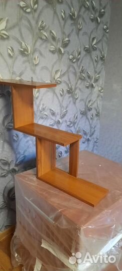 Полка книжная настенная