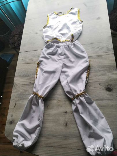 Новогодний-танцевальный костюм