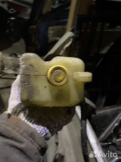 Расширительный бачок nissan primera p10