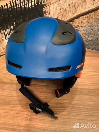 Шлем для сноуборда женский Alpina