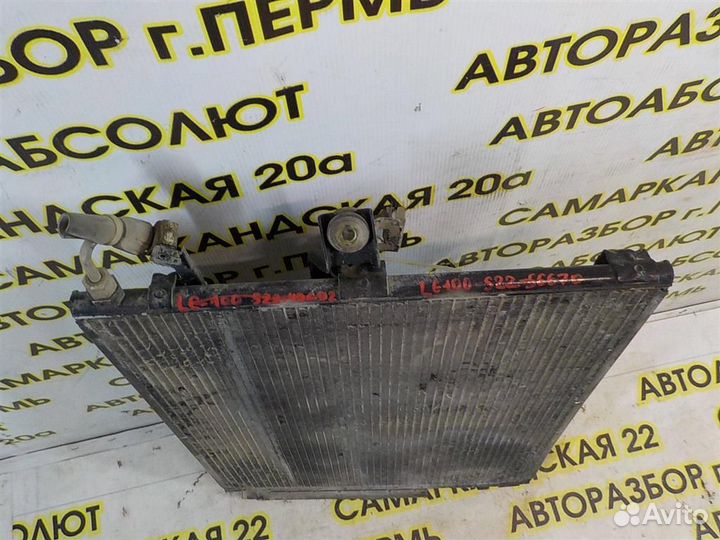 Радиатор кондиционера (конденсер) Toyota Land Cru