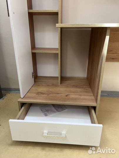 Стол компьютерный новый