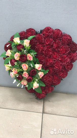 Ритуальный траурный венок