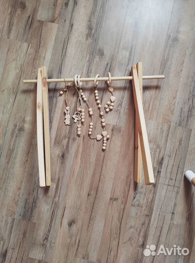 Развивающий турничок монтессори