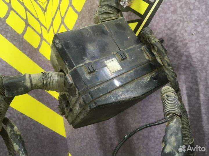 Проводка Блок предохранителей Лансер 10 2.0 МКПП