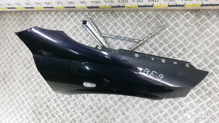 Крыло переднее правое на Opel Astra G