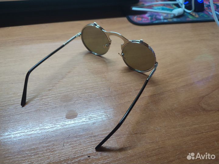 Солнцезащитные очки