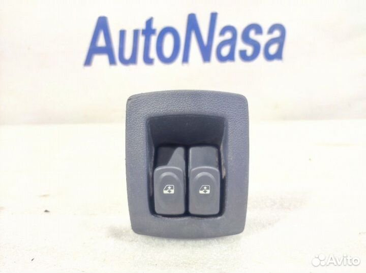 Блок управления стеклоподъемниками Renault Logan