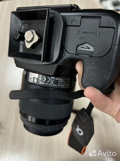 Фотоаппарт sony SAL18552 с чехлом и зарядкой