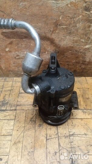 Компрессор кондиционера Chevrolet Orlando 1.8 2011