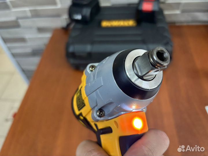 Гайковерт DeWalt