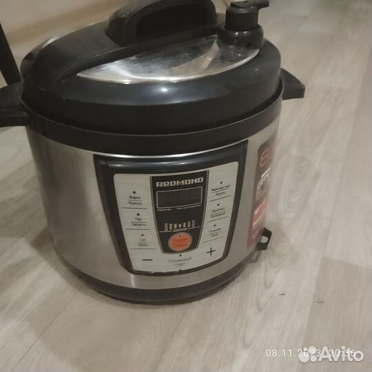 Мультивaркa Redmоnd rмc-рм4506