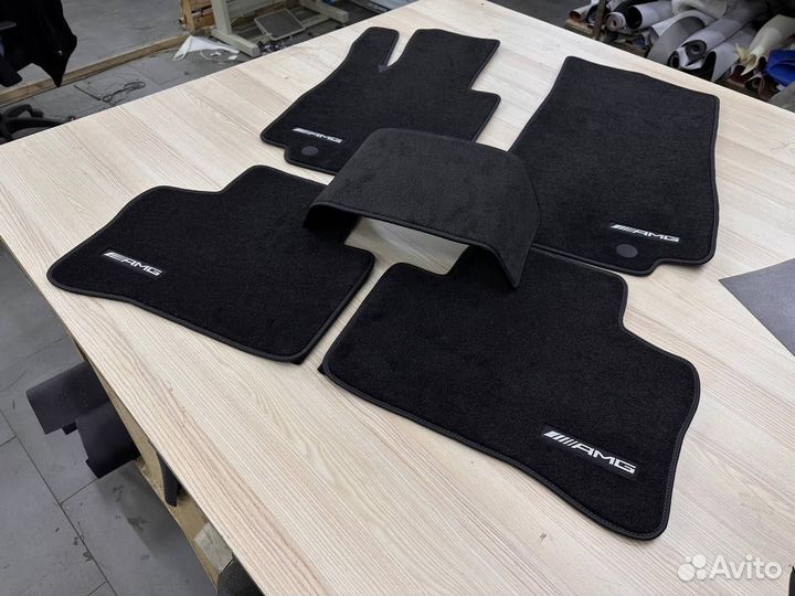Ворсовые коврики mercedes amg с вышивкой