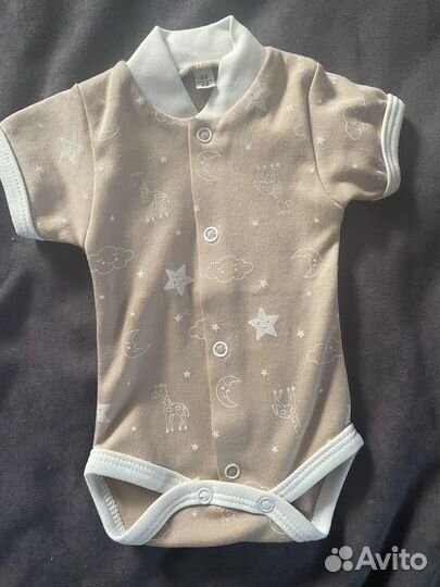 Вещи для новорожденных 50р