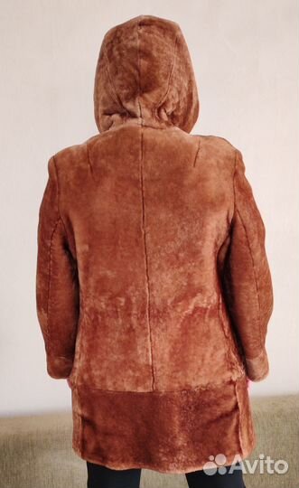 Шуба мутоновая с капюшоном