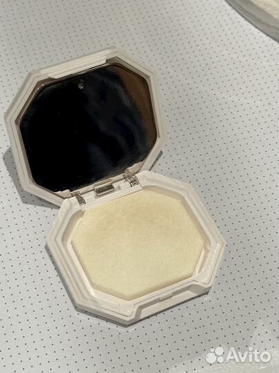 Fenty beauty пудра 190