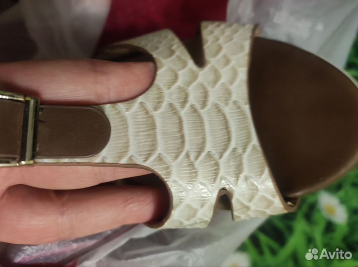 Босоножки женские 37 размер