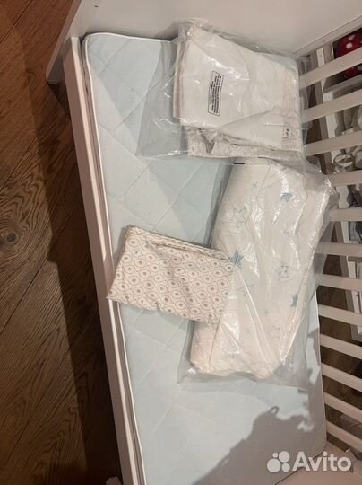 Детская кровать IKEA с матрасом