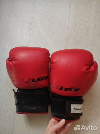 Боксерские перчатки