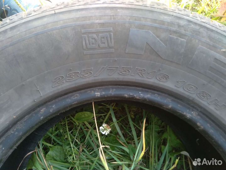 Bridgestone B250 235/70 R16 D