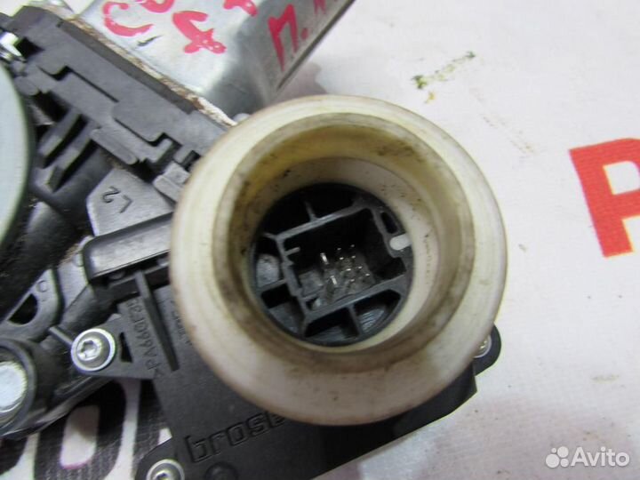 Моторчик стеклоподъемника для Toyota Corolla 10 2