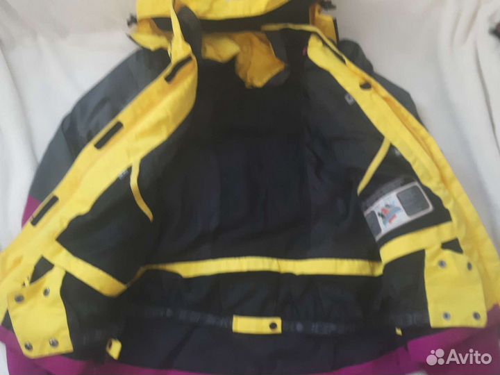 Горнолыжная куртка женская icepeak