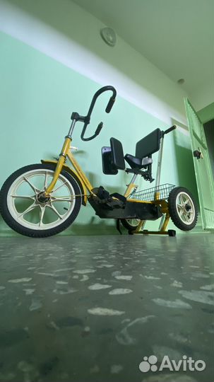 Трехколесный велосипед
