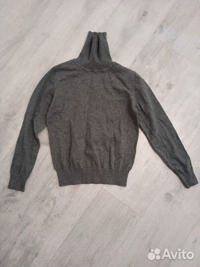 Серый свитер на мальчика 140 см