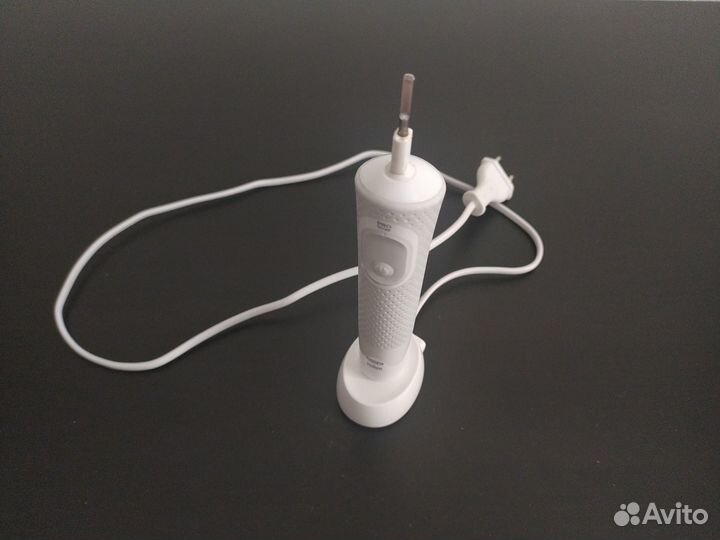 Зубная щетка Braun Oral-B PRO timer