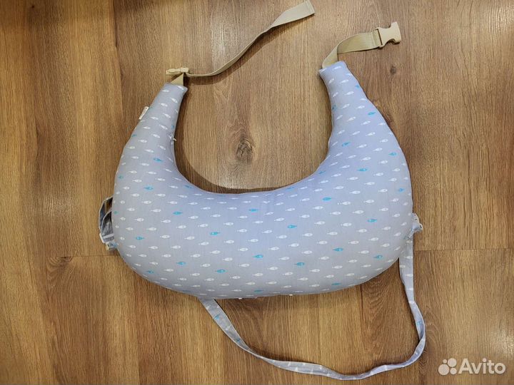 Подушка для кормления грудью в отличном состоянии