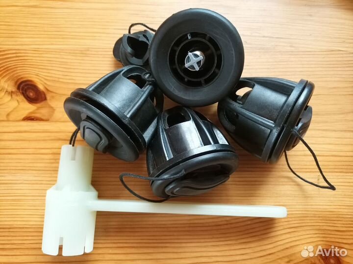 Новый комплект клапанов + ключ. Лот