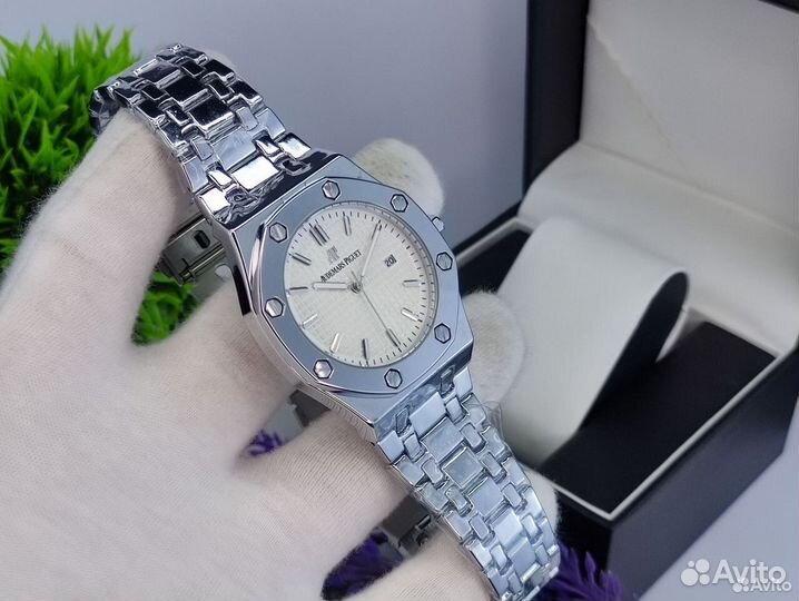 Новые мужские наручные часы