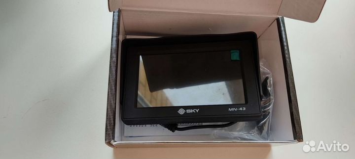 Монитор камеры заднего вида Sky mn-43