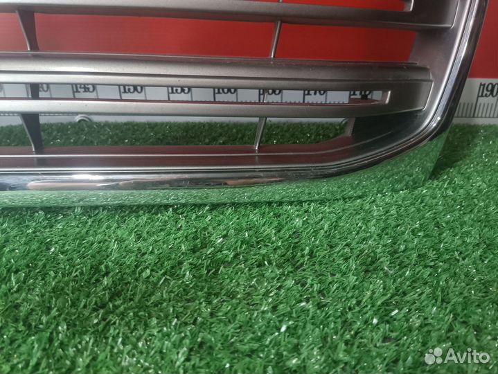 Решетка радиатора Toyota Land Cruiser 100