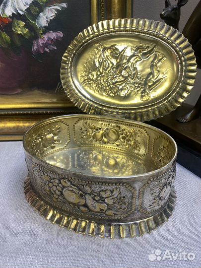 Старинная шкатулка Путти серебрение Германия