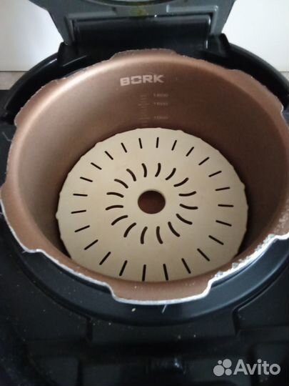 Мультиварка индукционная Bork u701