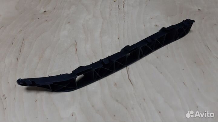 Крепление заднего бампера Hyundai Solaris