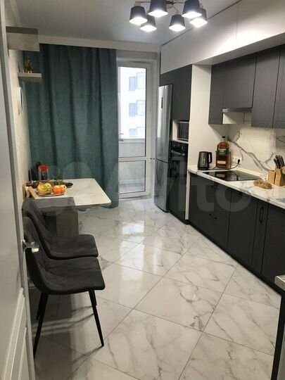 2-к. квартира, 67 м², 3/18 эт.