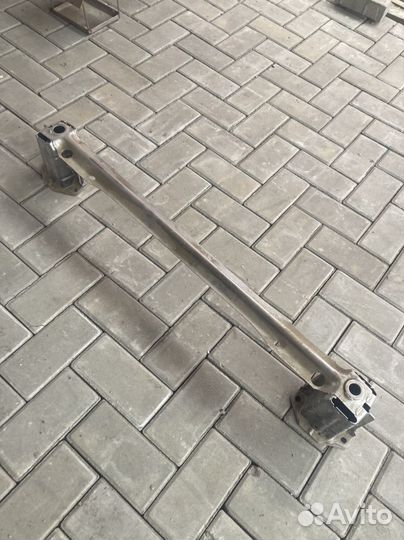 Усилитель заднего бампера Subaru Forester