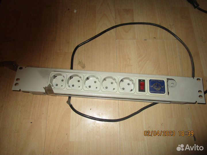 Серверная стойка 42 un