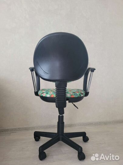 Стул компьютерный