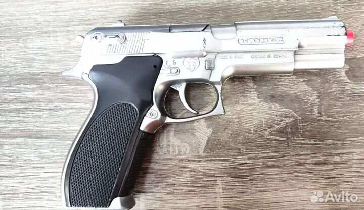 Игрушечный пистолет металлический